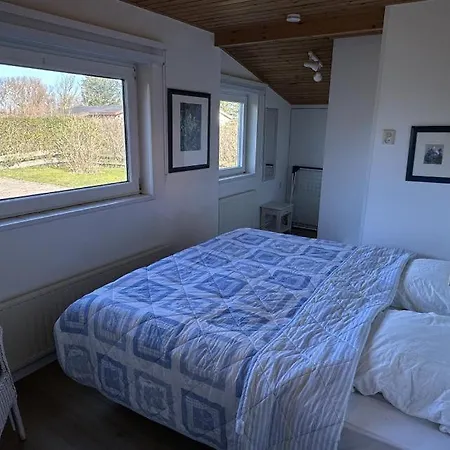 Holiday home Zandloper 14 *